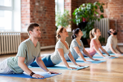 Yoga au travail en entreprise Montréal Laval et Longueuil