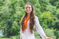 Professeure de Yoga pour cours de yoga en entreprise ou en privé Professeure de Yoga pour cours de yoga en entreprise ou en privé