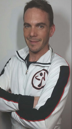 Professeur de Zumba à Montréal - Éric Professeur de Zumba à Montréal - Éric