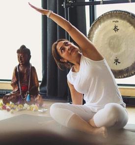 Yoga en Entreprise et aux résidences aux ainés Montréal West Island