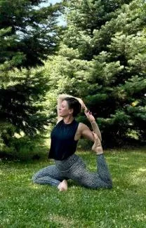 Cours de Yoga à Montréal (Entreprise, Domicile, École) | Santé Active