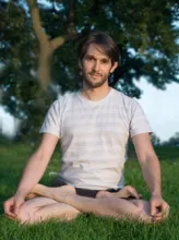 Professeur de Yoga et Méditation en Entreprise et à Domicile
