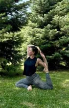 Cours de Yoga à Montréal (Entreprise, Domicile, École) | Santé Active
